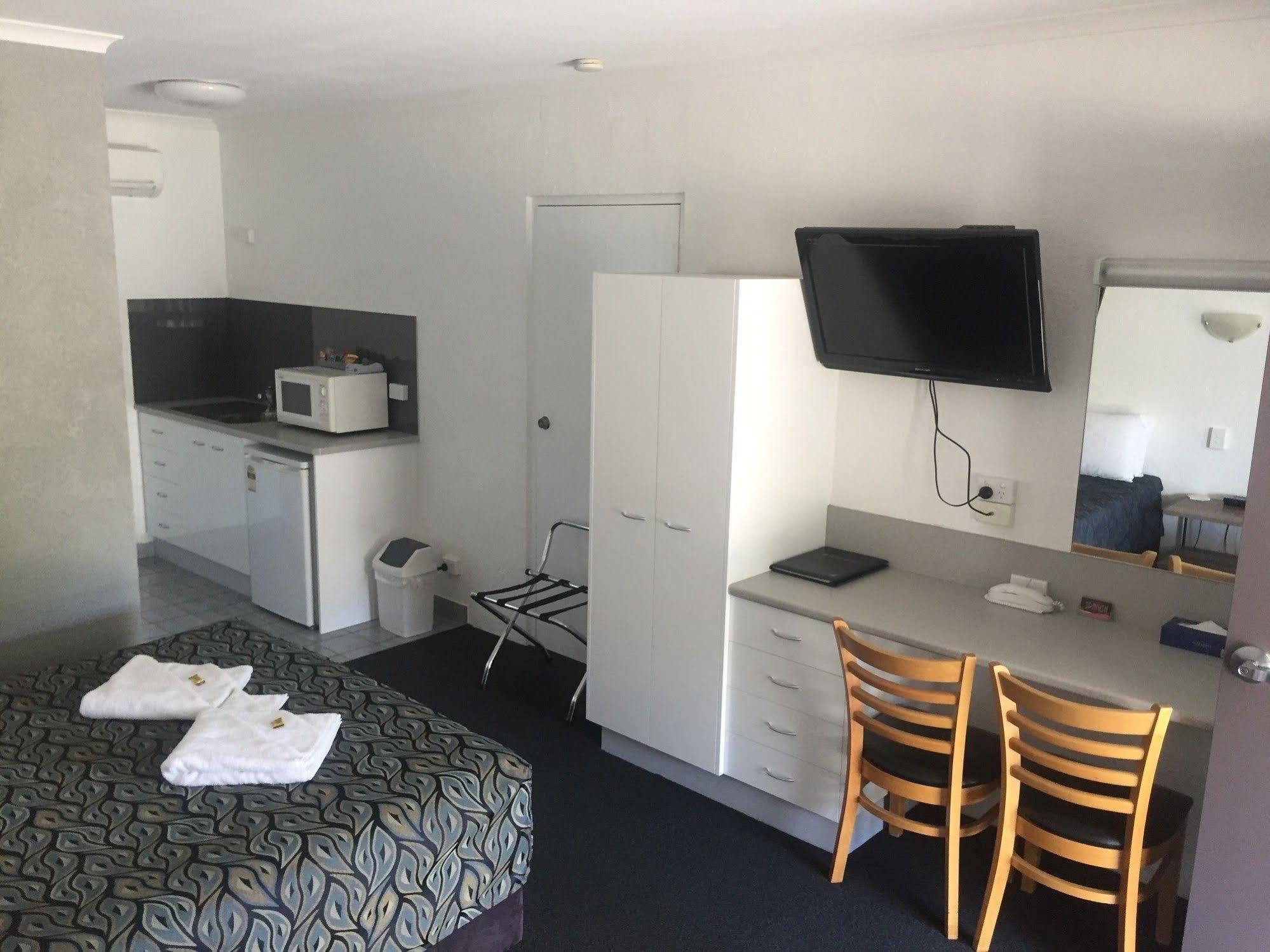 Bundaberg Spanish Motor Inn Exterior photo